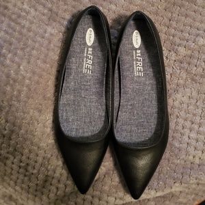 Brand new (no box) black pointy flats - Size 8